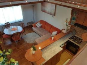 Lucija Apartment